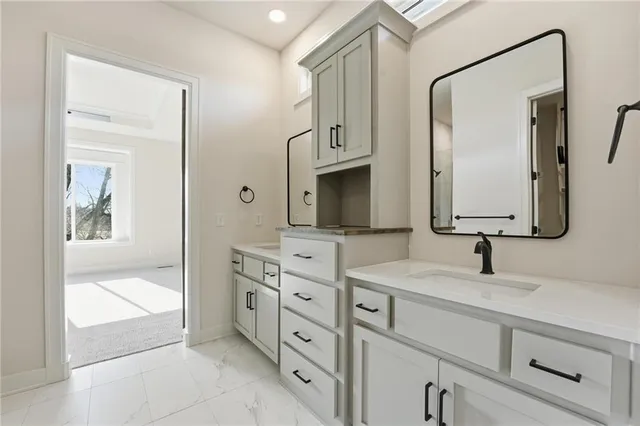 $675,000 | 2717 Southwest 12 Street, Lee's Summit, MO 64081