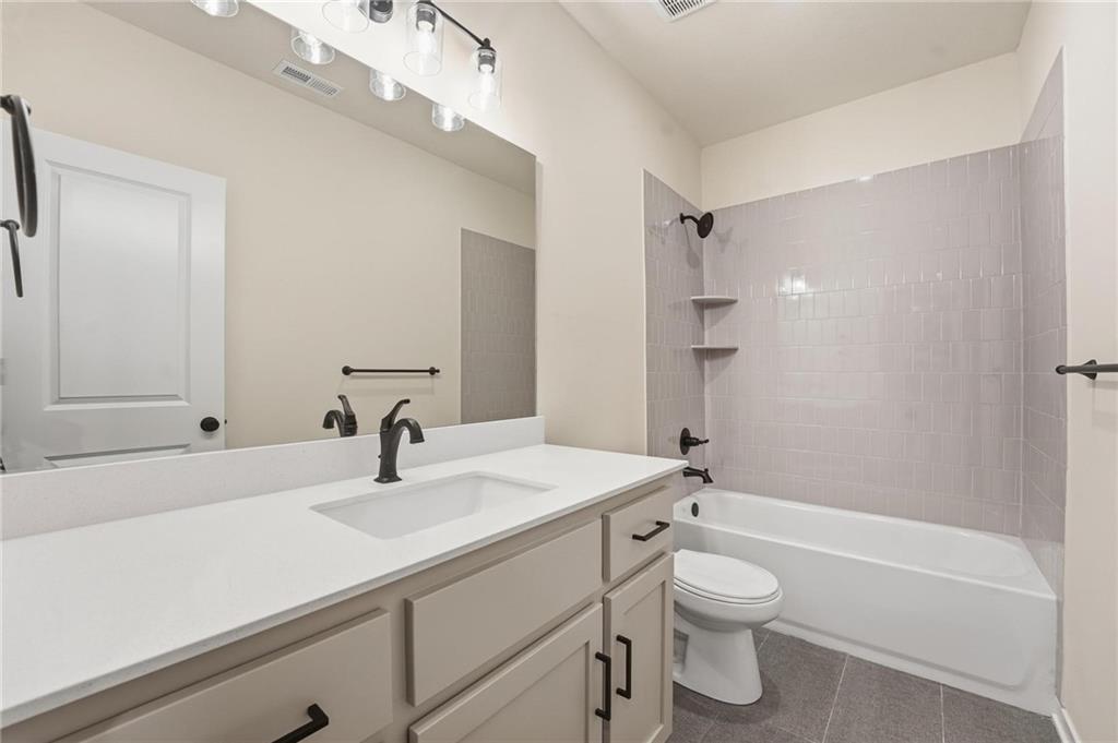 2717 Southwest 12 Street Lee's Summit, MO 64081 - Photo 32 of 49