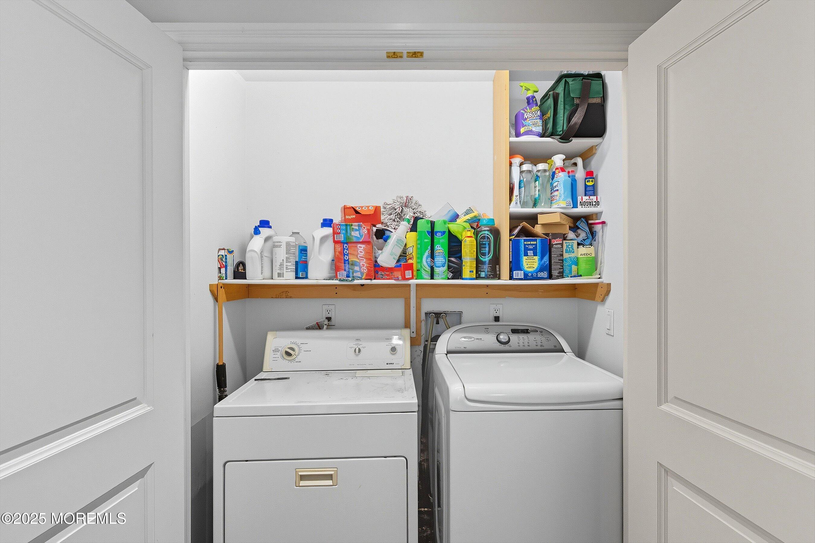 102 Colts Neck Road Farmingdale, NJ 07727 - Photo 28 of 48 28-Laundry