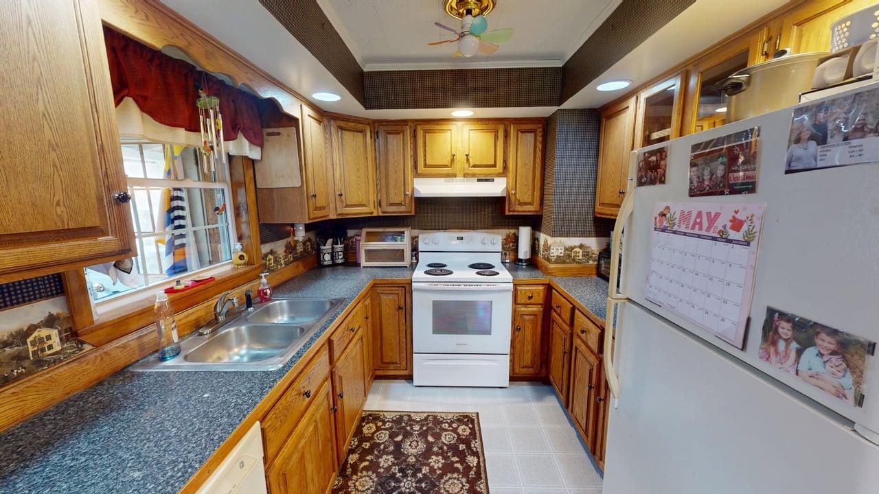 43 Medway Road Mattawamkeag, ME 04459 - Photo 10 of 29 10