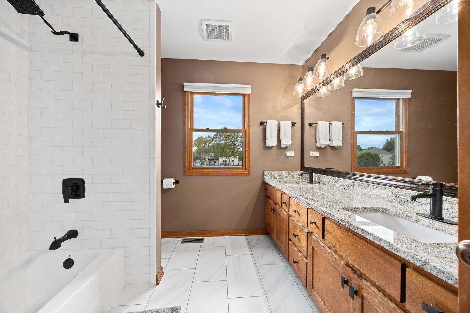 13138 Sunderlin Road Plainfield, IL 60585 - Photo 28 of 50 Gallery Image 28
