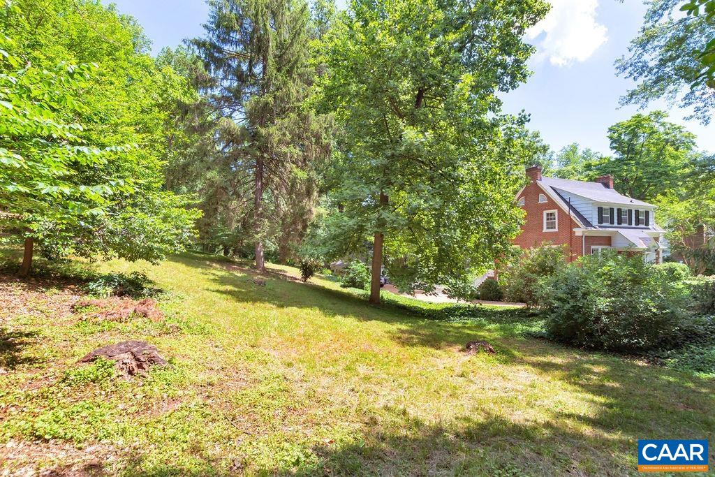 1623 Oxford Road Charlottesville, VA 22903 - Photo 14 of 30 Gallery Image 14