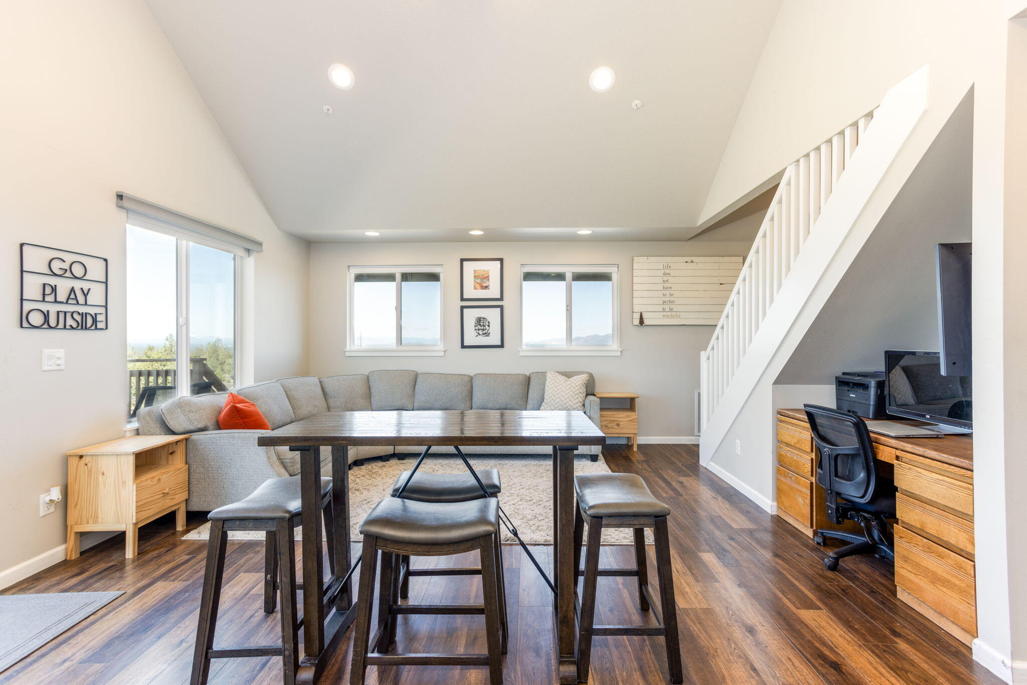 14224 Southwest Howlett Drive Powell Butte, OR 97753 - Photo 10 of 45 Dining & office desk nook