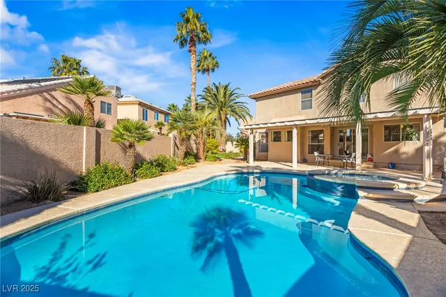 $579,900 | 3805 Crema Court, Las Vegas, NV 89129