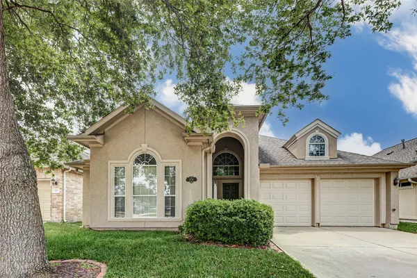 $2,100 | 2718 Ridgeglen Lane, Houston, TX 77082