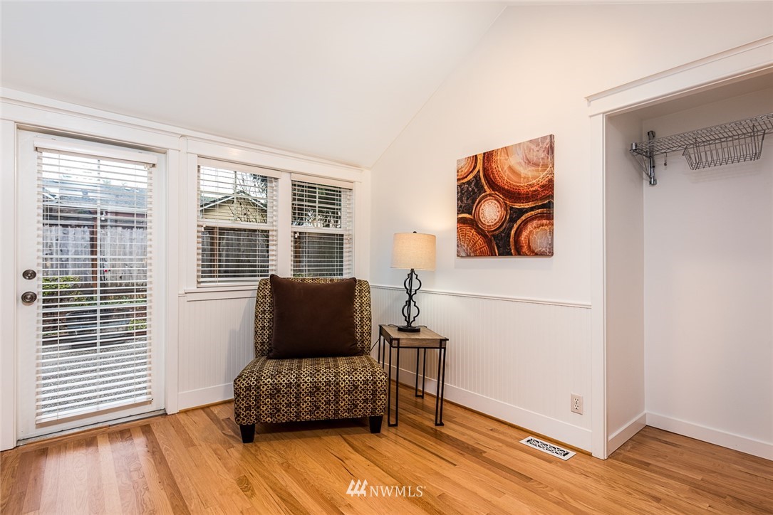 9010 Northeast 151st Street Bothell, WA 98011 - Photo 15 of 22 Gallery Image 15
