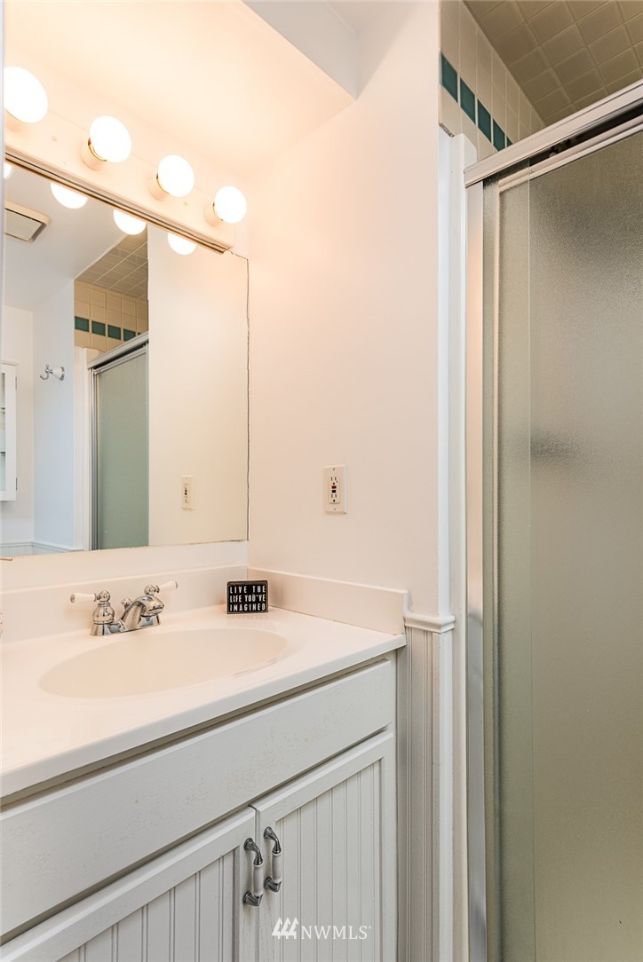 9010 Northeast 151st Street Bothell, WA 98011 - Photo 17 of 22 Gallery Image 17