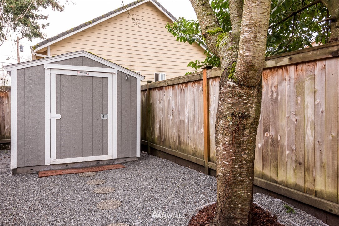 9010 Northeast 151st Street Bothell, WA 98011 - Photo 21 of 22 Gallery Image 21