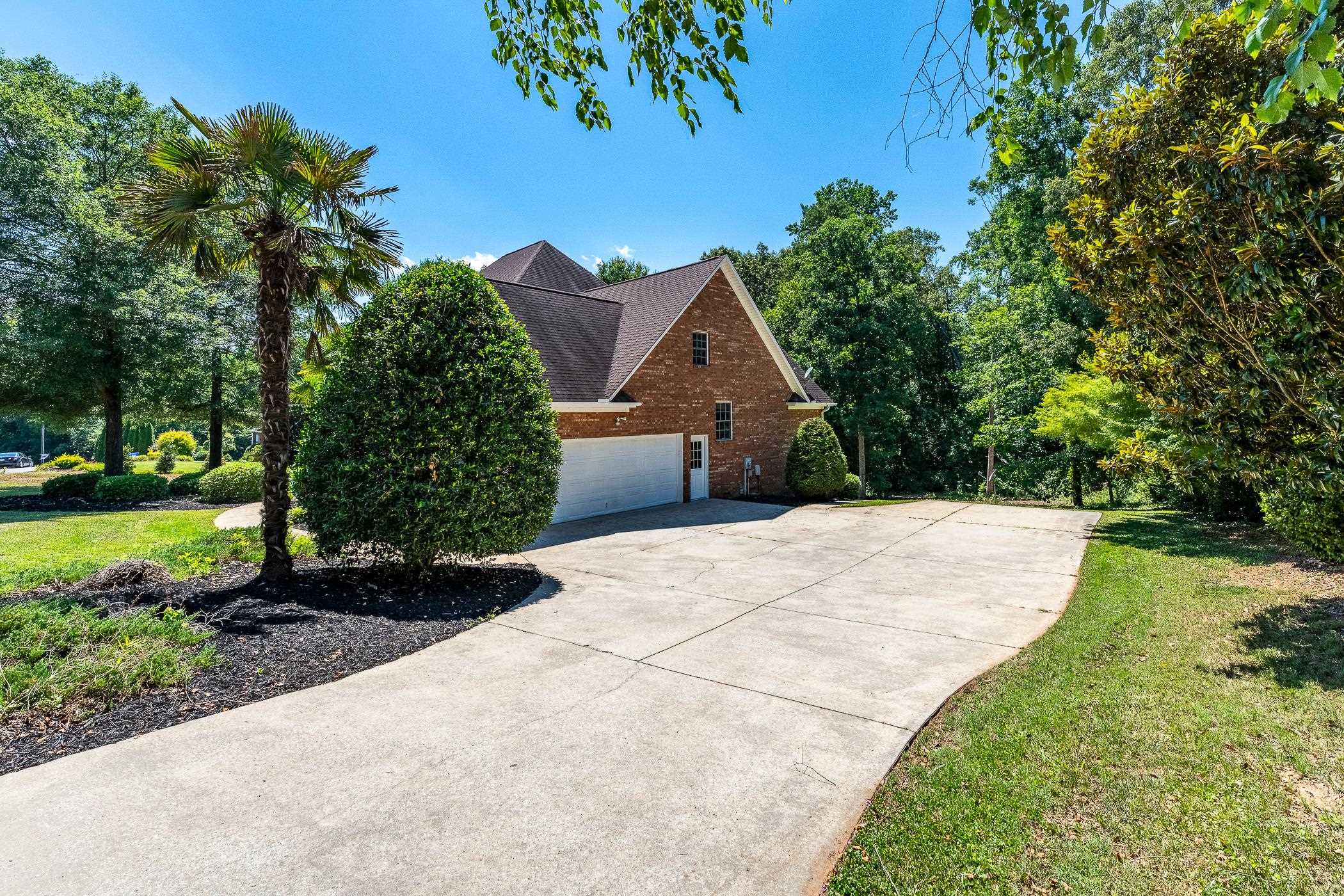 344 Meathward Circle Moore, SC 29369 - Photo 3 of 40
