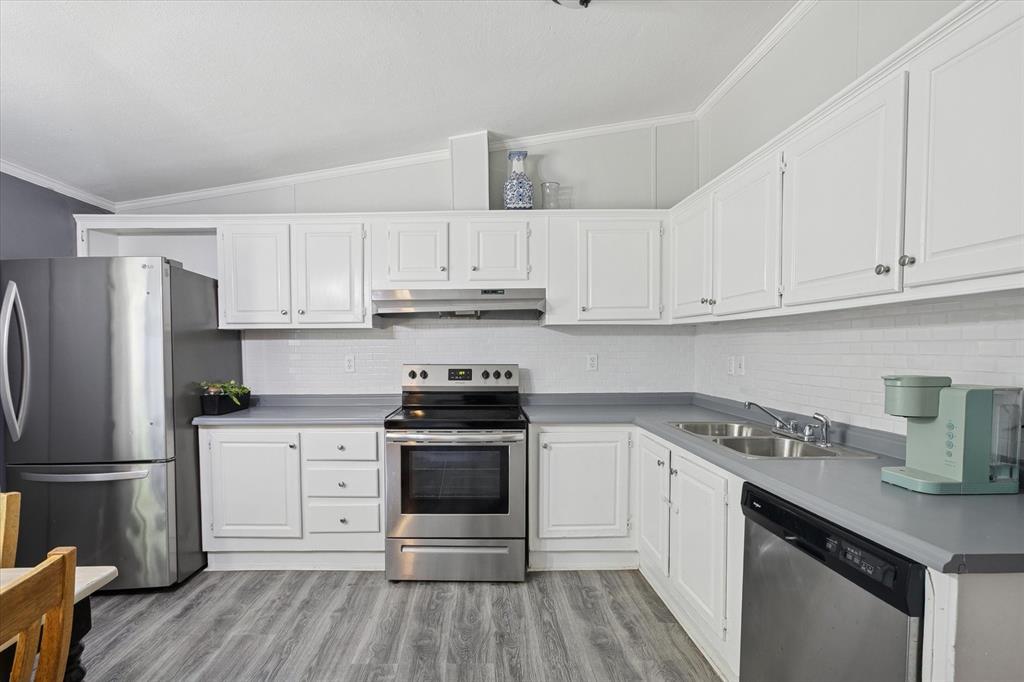 235 Wonder Drive Springtown, TX 76082 - Photo 13 of 36