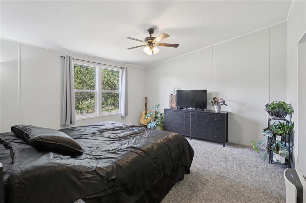 235 Wonder Drive Springtown, TX 76082 - Photo 19 of 36