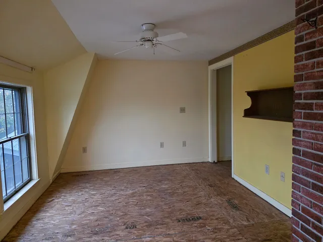 $189,000 | 7 E Road, Middlebury, VT 05753