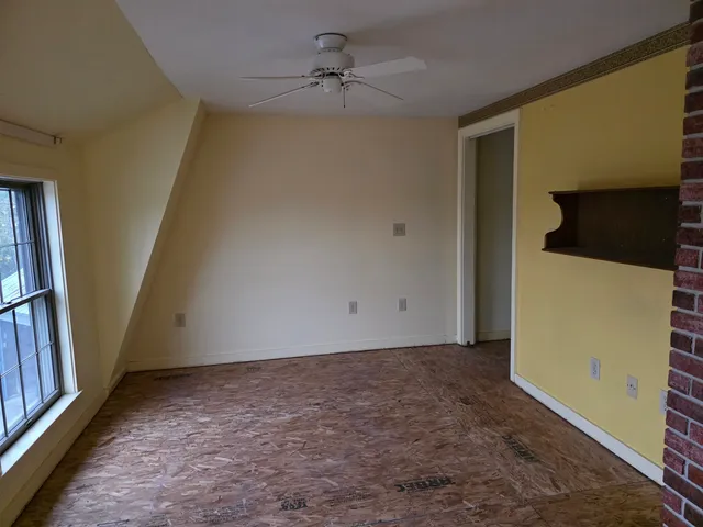 $189,000 | 7 E Road, Middlebury, VT 05753