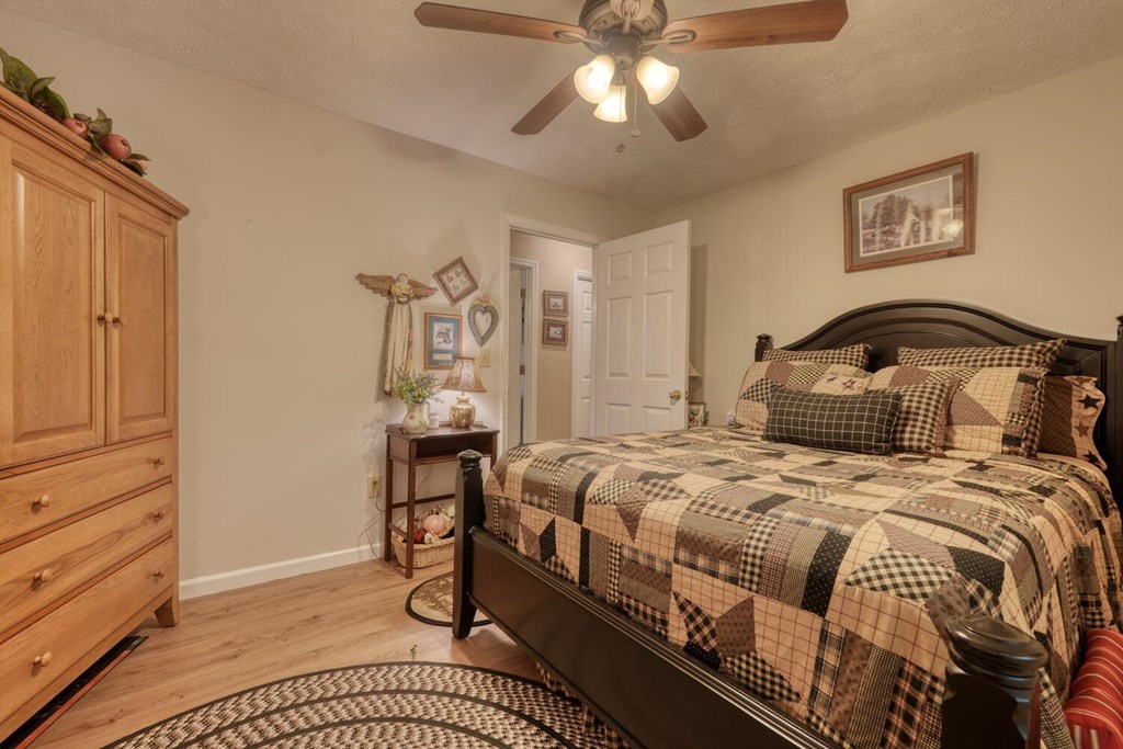 2284 Lovingood Road Hiawassee, GA 30546 - Photo 17 of 28 Gallery Image 17