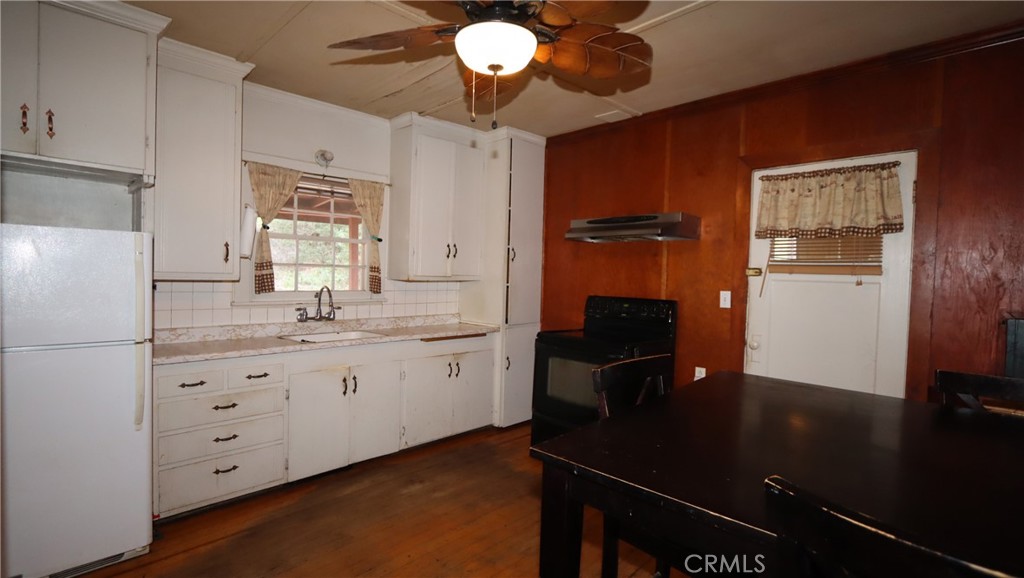 17327 Bay Leaf Road Middletown, CA 95461 - Photo 9 of 25