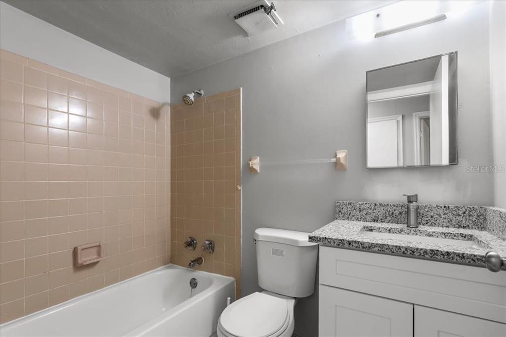 1816 Southwest 70th Terrace Gainesville, FL 32607 - Photo 7 of 11 Gallery Image 7