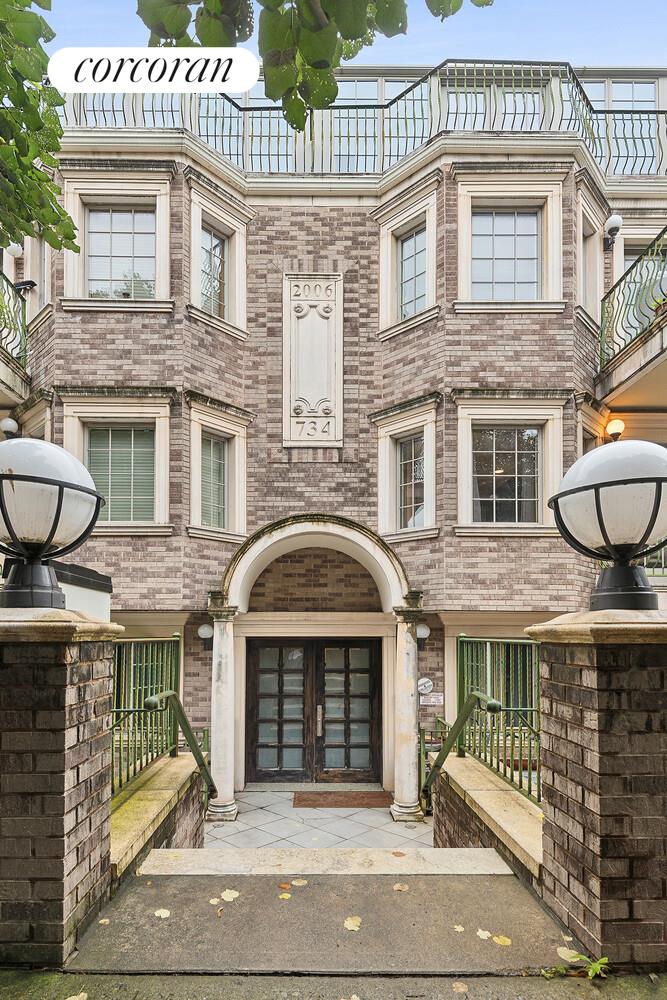 734 East 5th Street, Unit 4L Brooklyn, NY 11218 - Photo 13 of 14