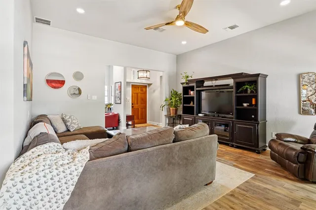 $750,000 | 3422 Mercury Drive, Grapevine, TX 76051