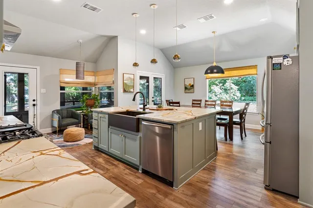 $750,000 | 3422 Mercury Drive, Grapevine, TX 76051