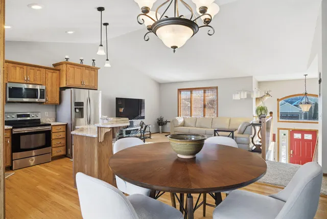 $389,900 | 17588 Grant Street Northwest, Elk River, MN 55330