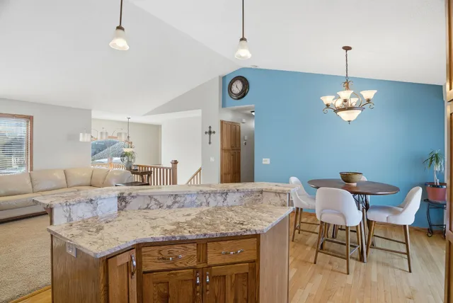 $389,900 | 17588 Grant Street Northwest, Elk River, MN 55330