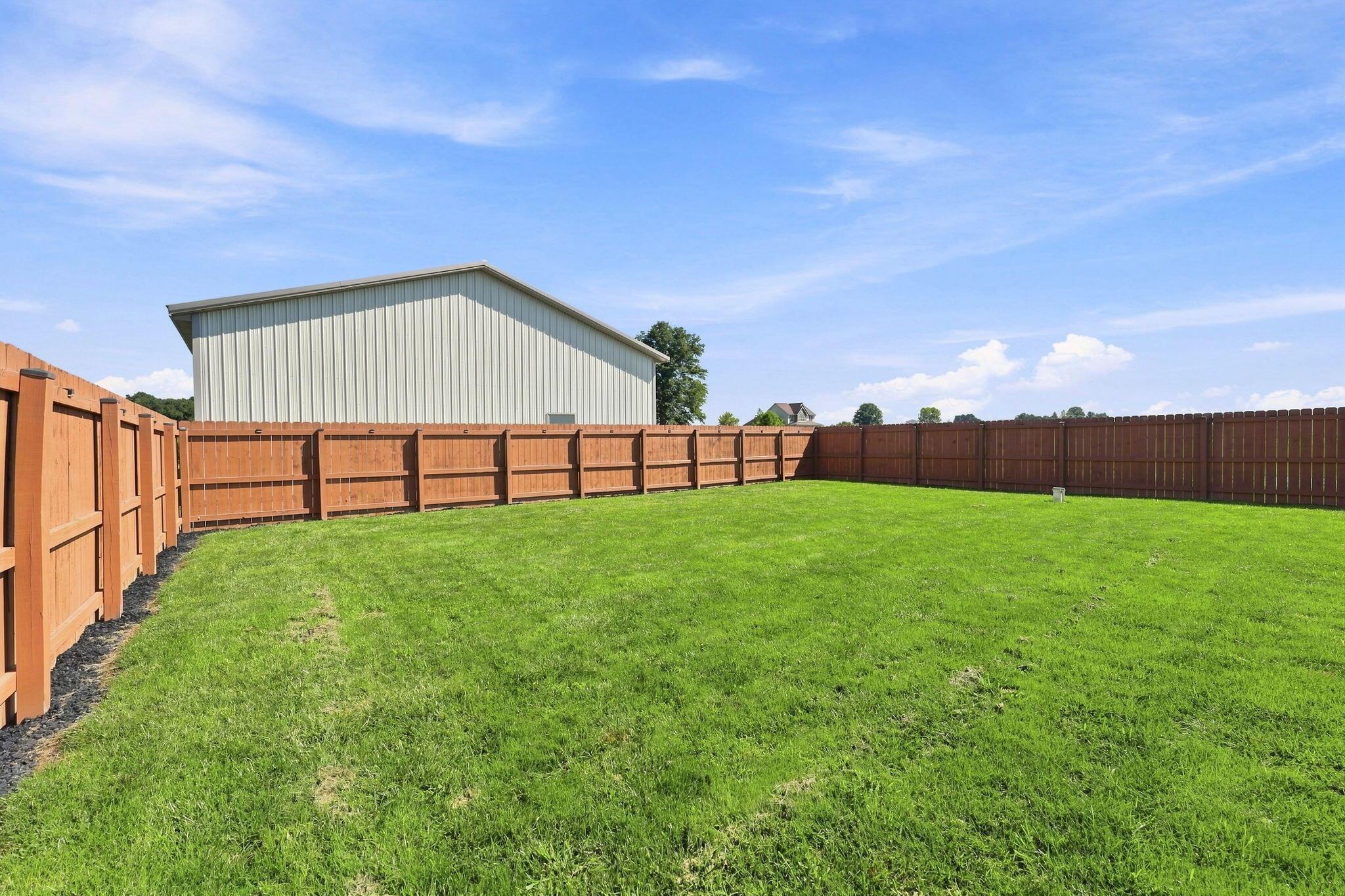 6548 Basil Western Road Northwest Carroll, OH 43112 - Photo 81 of 107 fenced area