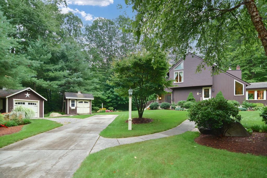 6 Castle Hill Road Hopkinton, MA 01748 - Photo 2 of 42 Gallery Image 2