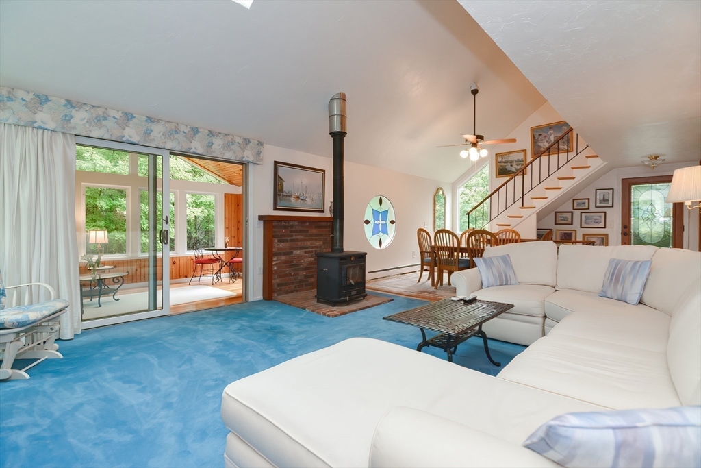 6 Castle Hill Road Hopkinton, MA 01748 - Photo 9 of 42 Gallery Image 9