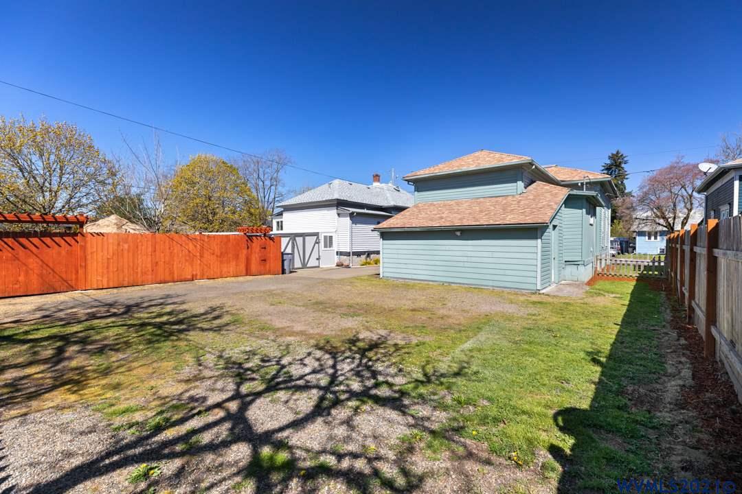 712 Southeast 3rd Avenue Albany, OR 97321 - Photo 26 of 29
