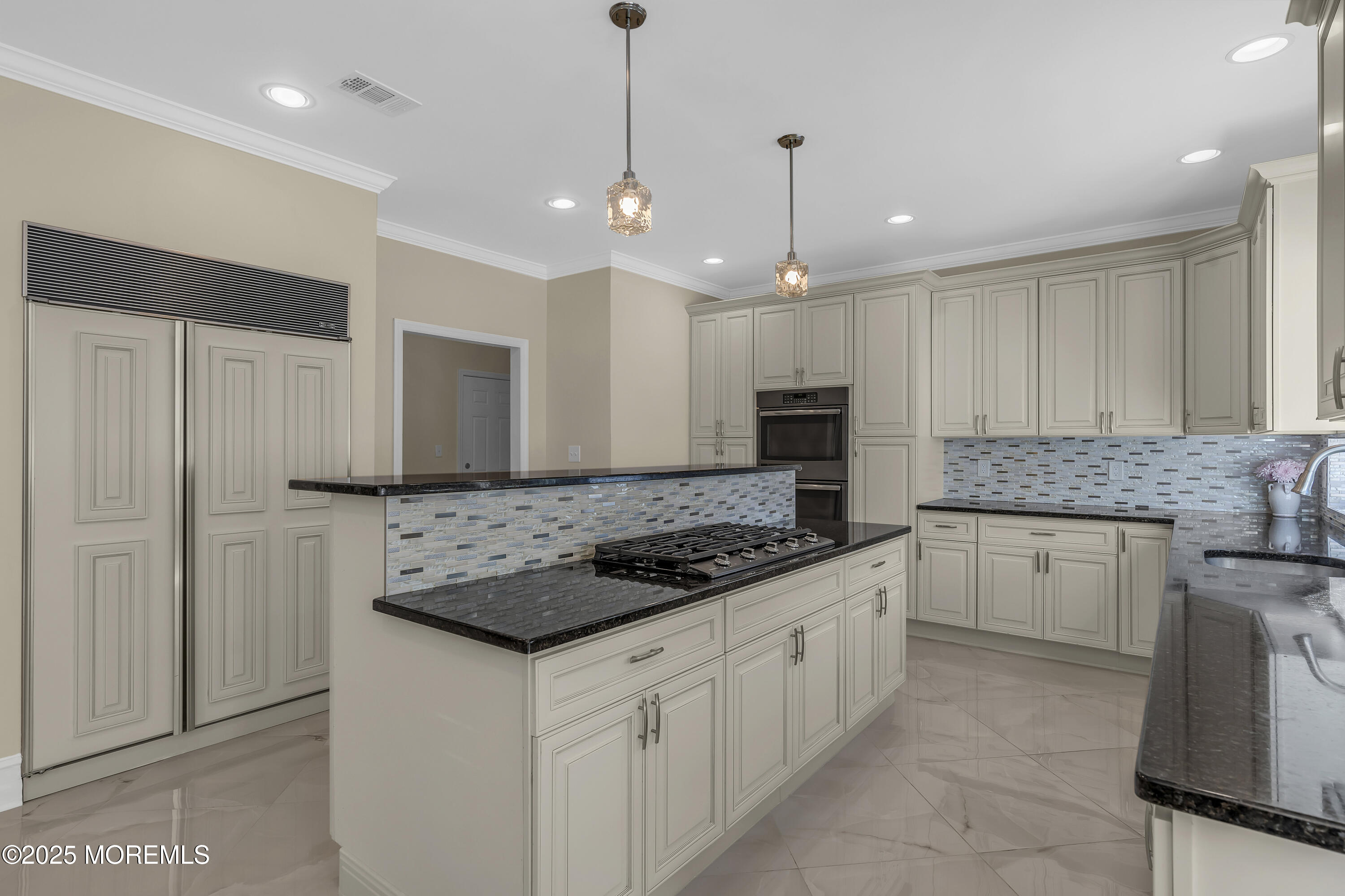 1 Fountayne Lane Manalapan, NJ 07726 - Photo 22 of 69 35