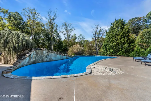 $1,899,000 | 1 Fountayne Lane, Manalapan, NJ 07726