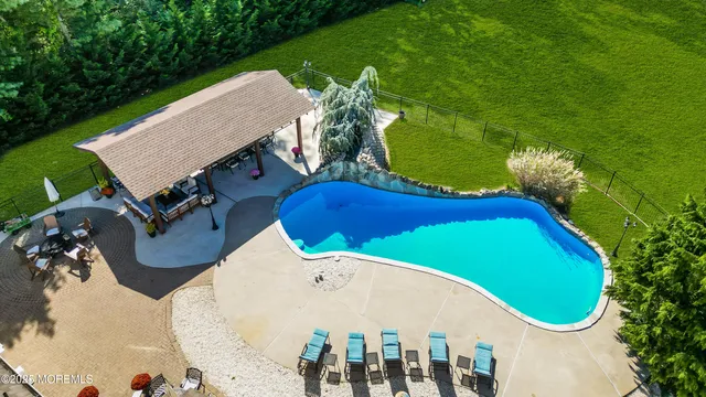 $1,899,000 | 1 Fountayne Lane, Manalapan, NJ 07726