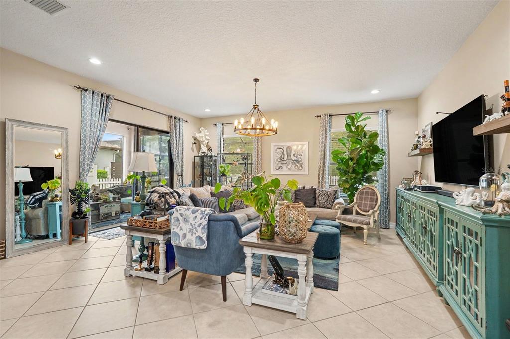 7110 Redroot Court Wesley Chapel, FL 33545 - Photo 5 of 33