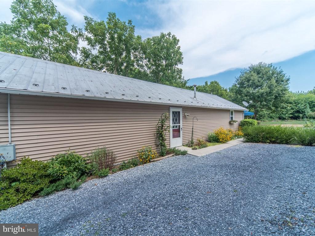 1513 Picnic Grove Road Manheim, PA 17545 - Photo 47 of 58