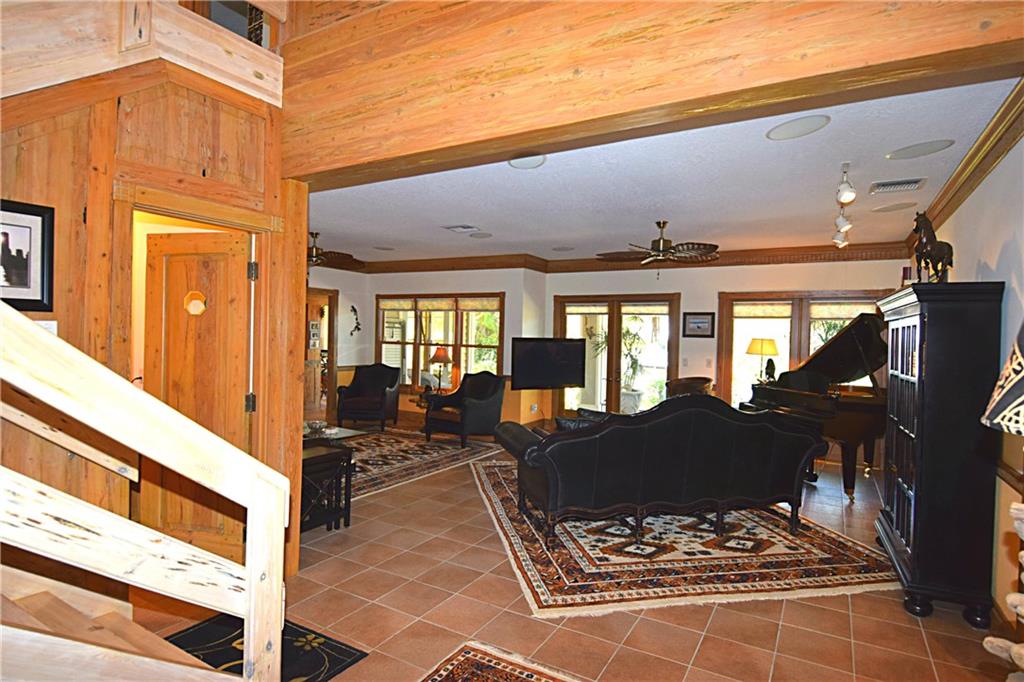 541 Southwest Timber Trail Stuart, FL 34997 - Photo 4 of 36 Gallery Image 4