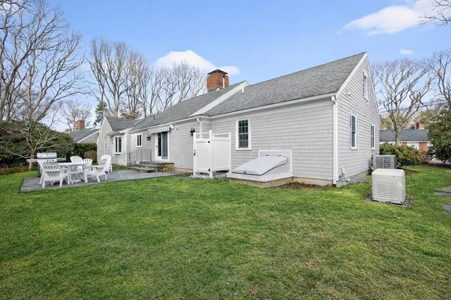 $1,695,000 | 117 Parsley Lane, Osterville, MA 02655