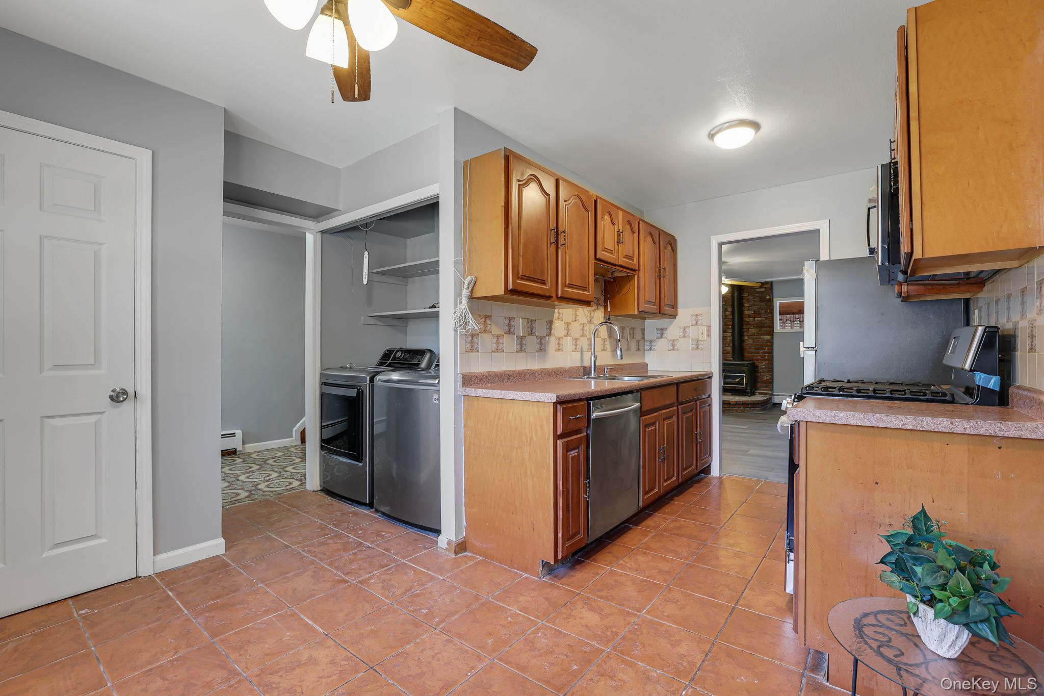 66 Patio Road Middletown, NY 10941 - Photo 7 of 19