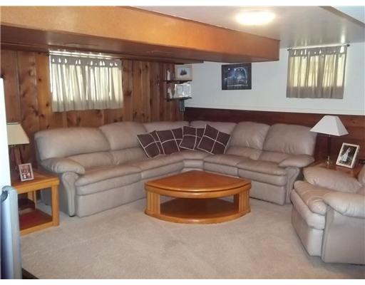 4404 Ruth Drive Monroeville, PA 15146 - Photo 11 of 18 Family Room.