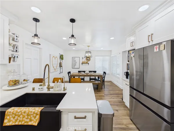 $1,245,000 | 27 Tangerine, Irvine, CA 92618