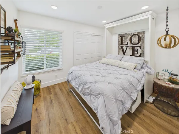 $1,245,000 | 27 Tangerine, Irvine, CA 92618