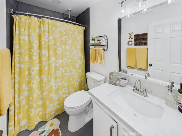 $1,245,000 | 27 Tangerine, Irvine, CA 92618