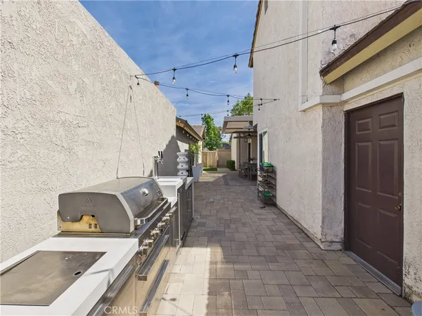 $1,245,000 | 27 Tangerine, Irvine, CA 92618