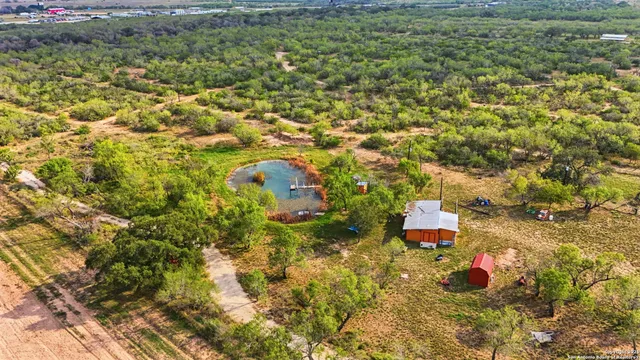 a bathroom with a toilet