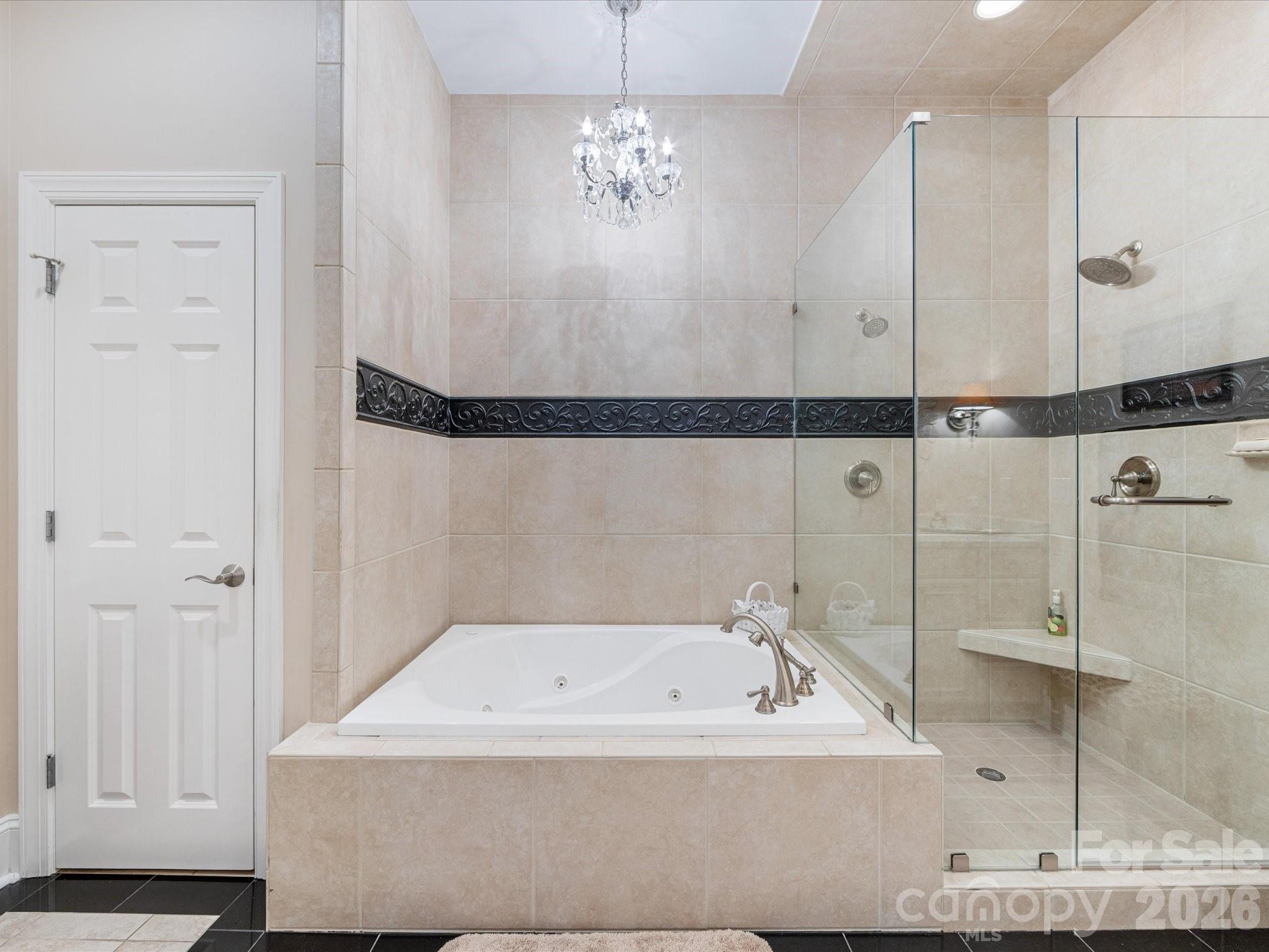 6525 Wakehurst Road Charlotte, NC 28226 - Photo 18 of 42 Gallery Image 18