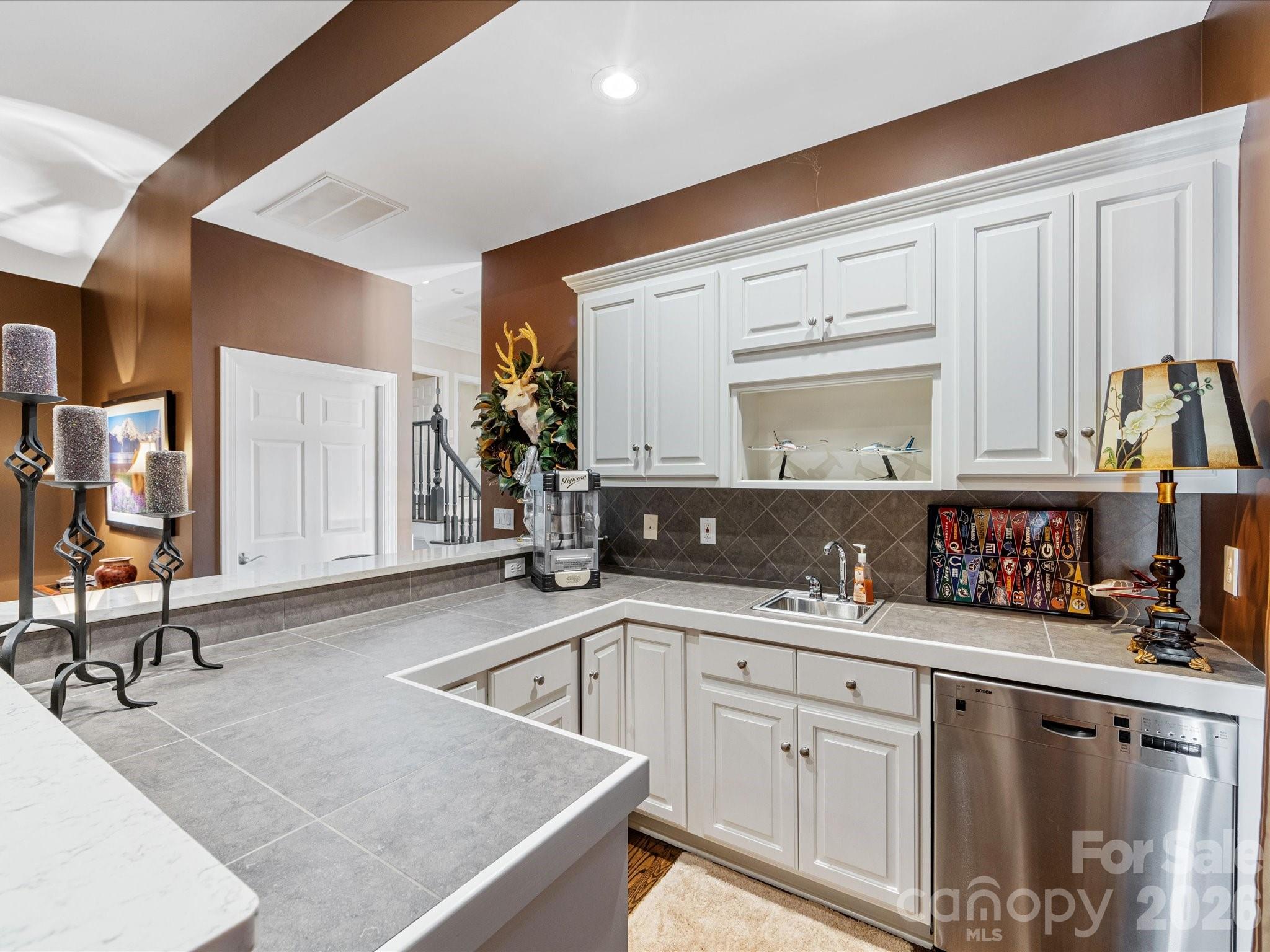 6525 Wakehurst Road Charlotte, NC 28226 - Photo 26 of 42 Gallery Image 26