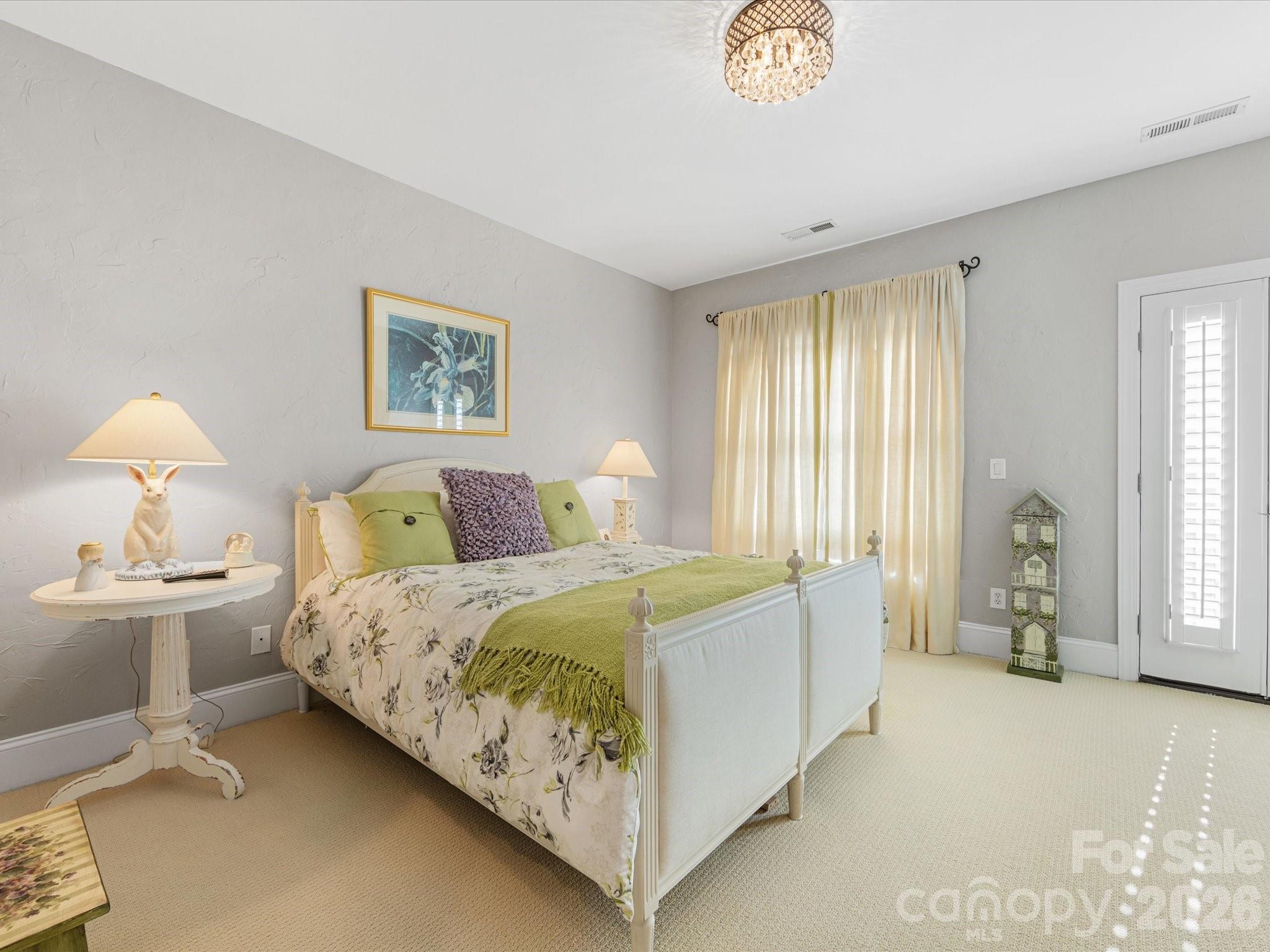 6525 Wakehurst Road Charlotte, NC 28226 - Photo 27 of 42 Gallery Image 27