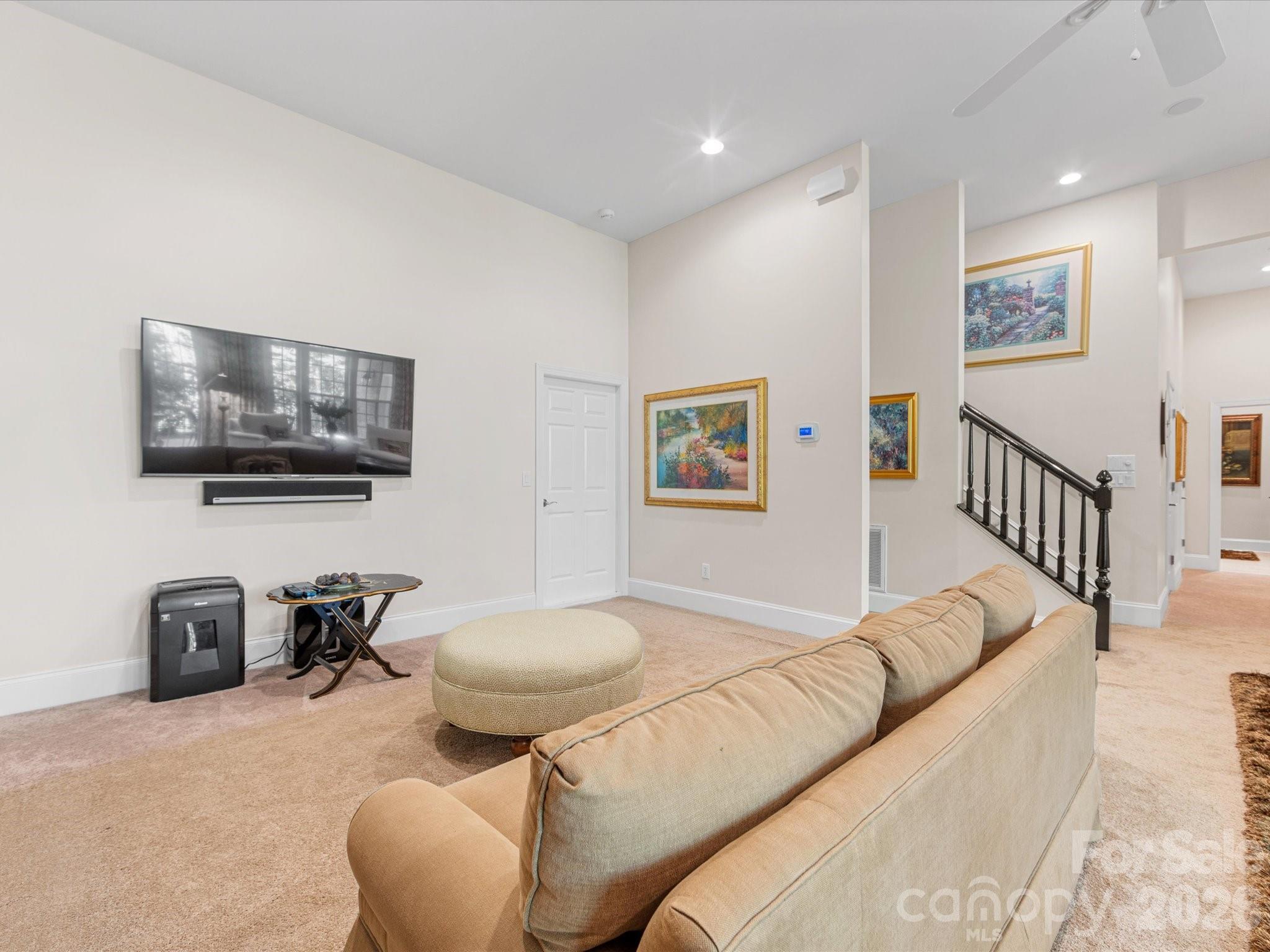 6525 Wakehurst Road Charlotte, NC 28226 - Photo 35 of 42 Gallery Image 35