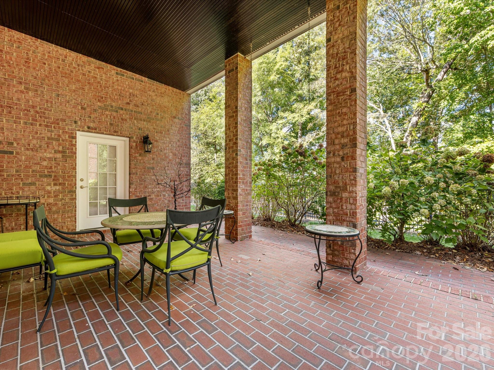 6525 Wakehurst Road Charlotte, NC 28226 - Photo 38 of 42 Gallery Image 38
