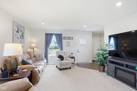 $290,000 | 1000 Grn Vly Drive, Lebanon, IN 46052