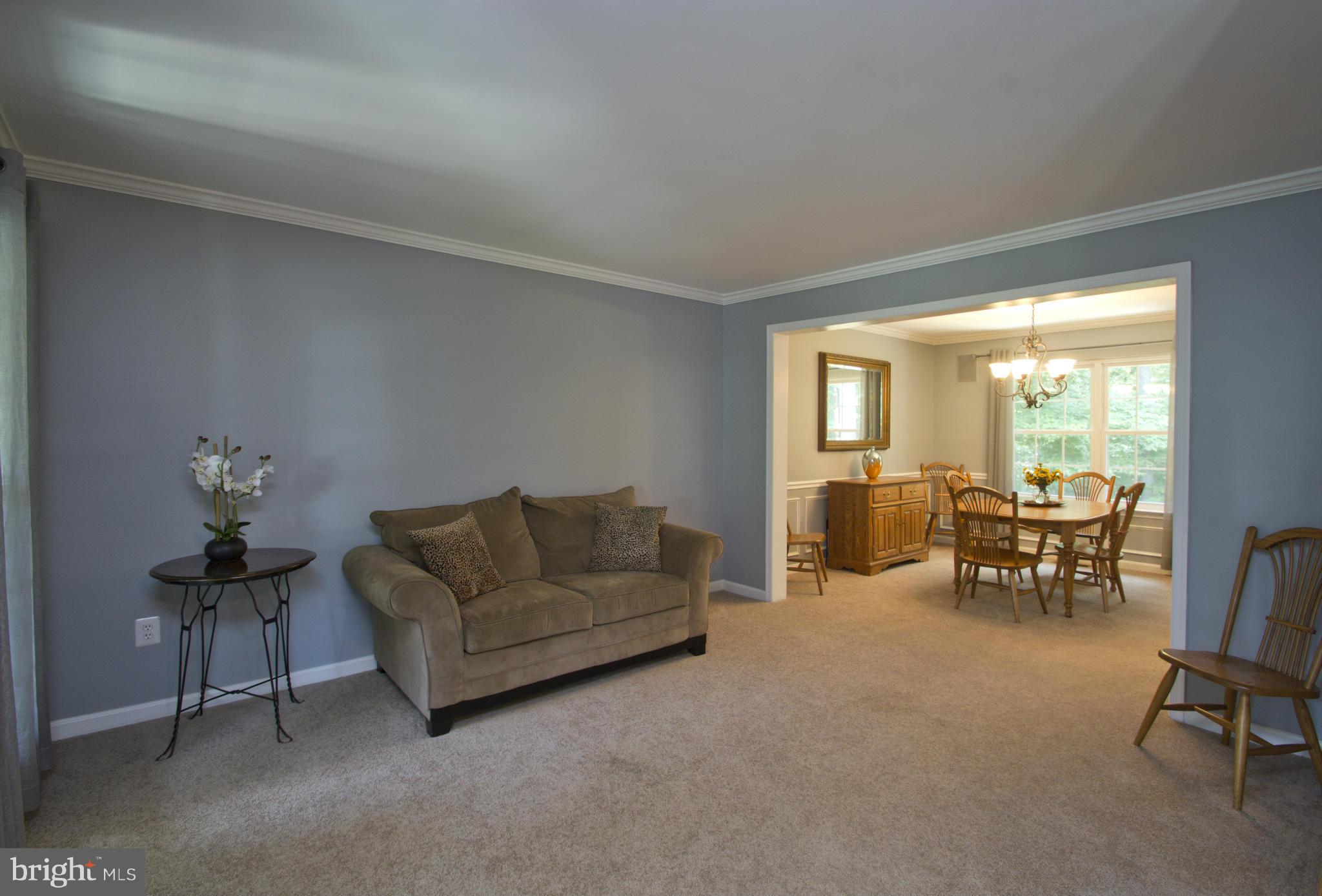 1531 Fenway Road Crofton, MD 21114 - Photo 5 of 30 Living Room